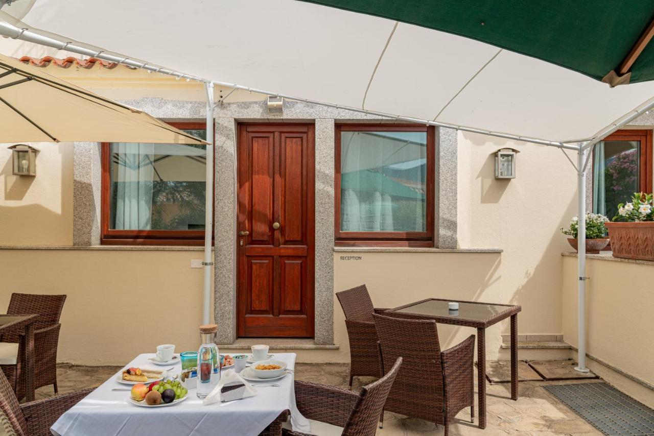 Rooms Tavolara Сан-Теодоро Экстерьер фото